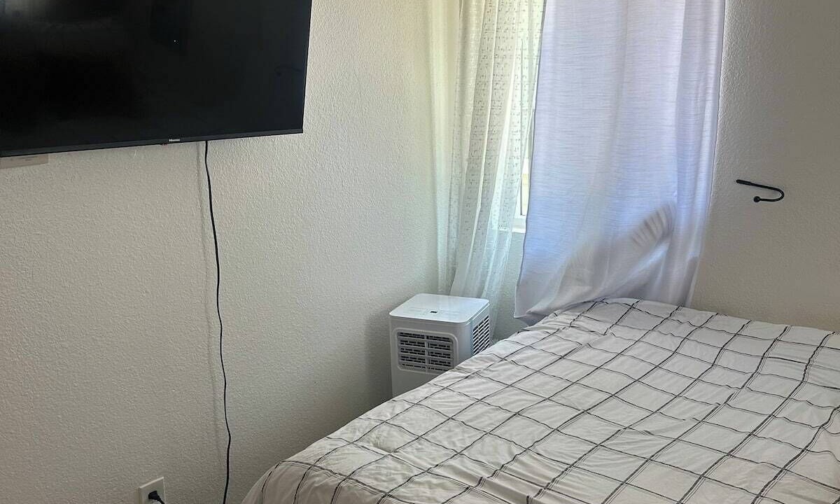 Photo of Bedroom in Harbor