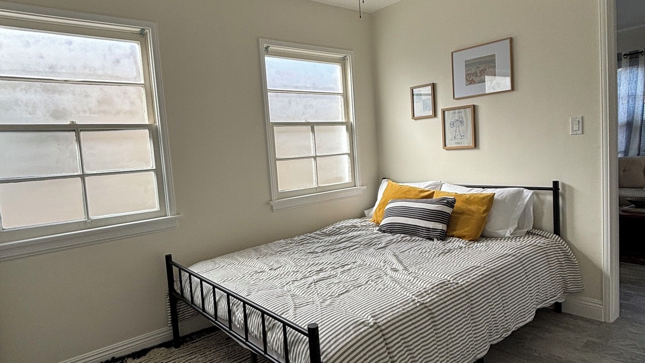 Photo of Bedroom in Mar Vista