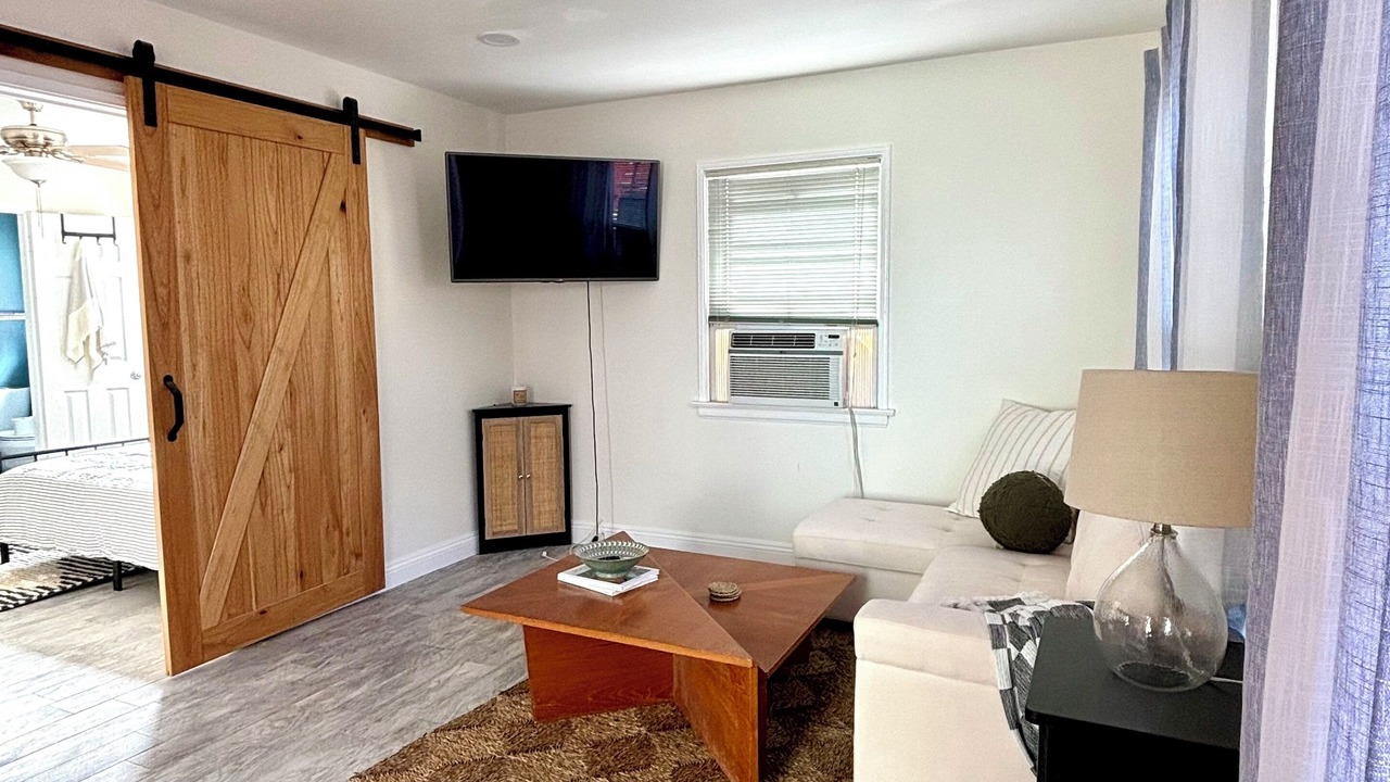 Photo of Livingroom in Mar Vista