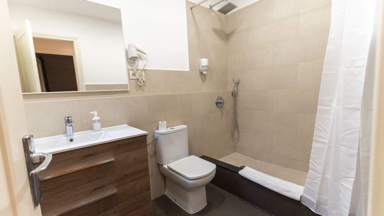 Photo of Bathroom in El Guinardo