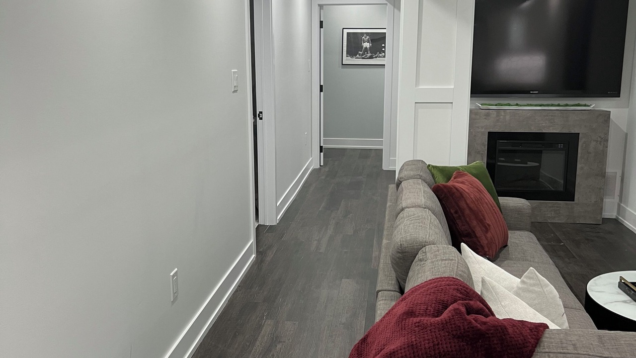 Photo of Livingroom in Erin Mills