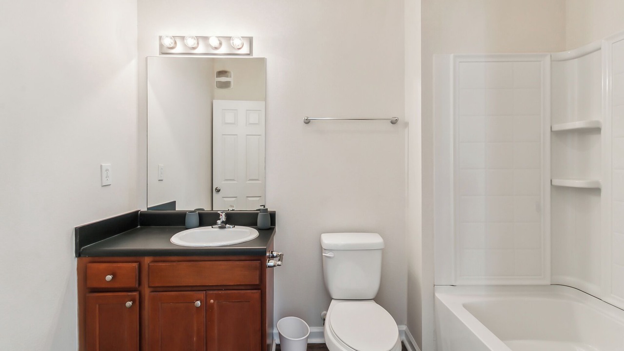 Photo of Bathroom in Valley