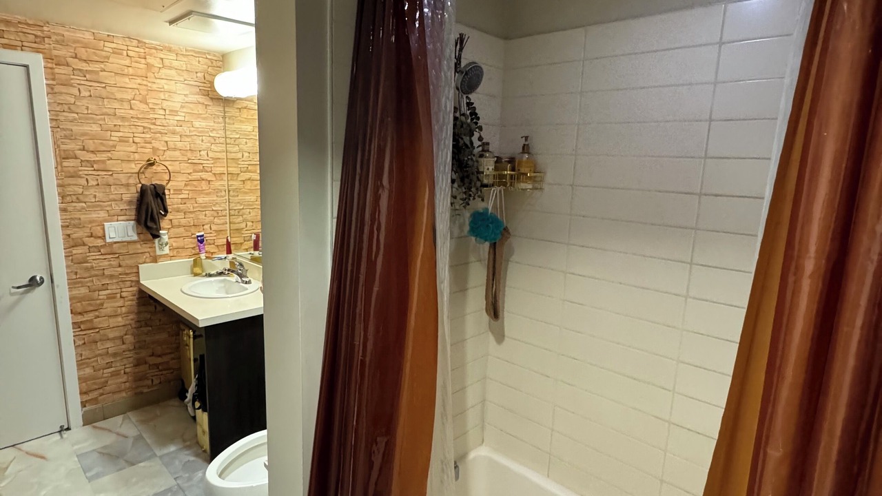 Photo of Bathroom in City West
