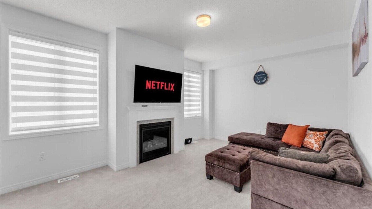 Photo of Livingroom in Centre Wellington