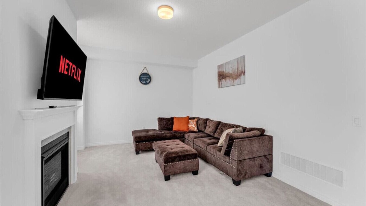 Photo of Livingroom in Centre Wellington