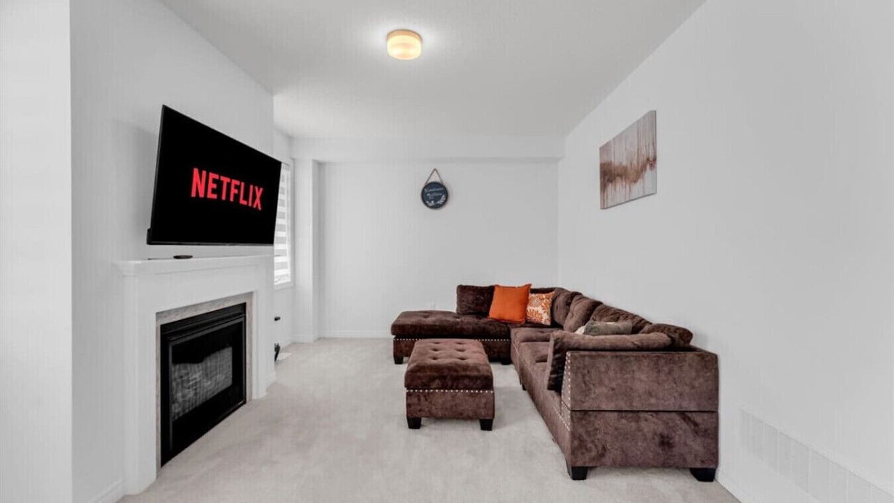 Photo of Livingroom in Centre Wellington