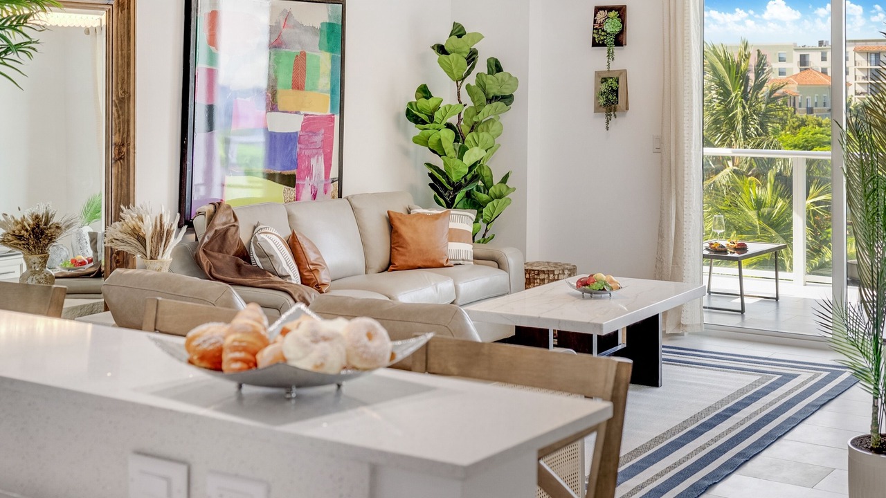 Photo of Livingroom in Downtown Hollywood