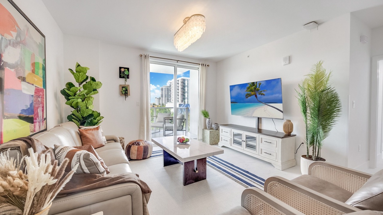 Photo of Livingroom in Downtown Hollywood