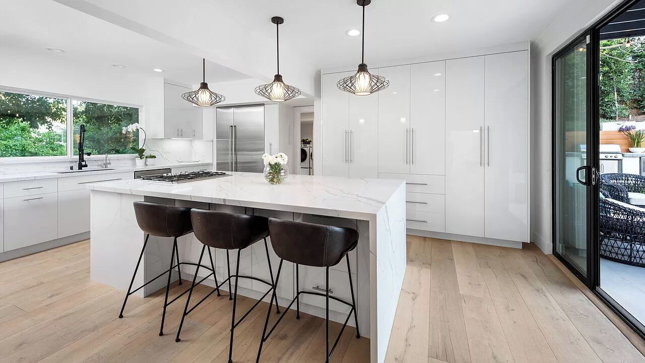 Photo of Kitchen in Holmby Hills