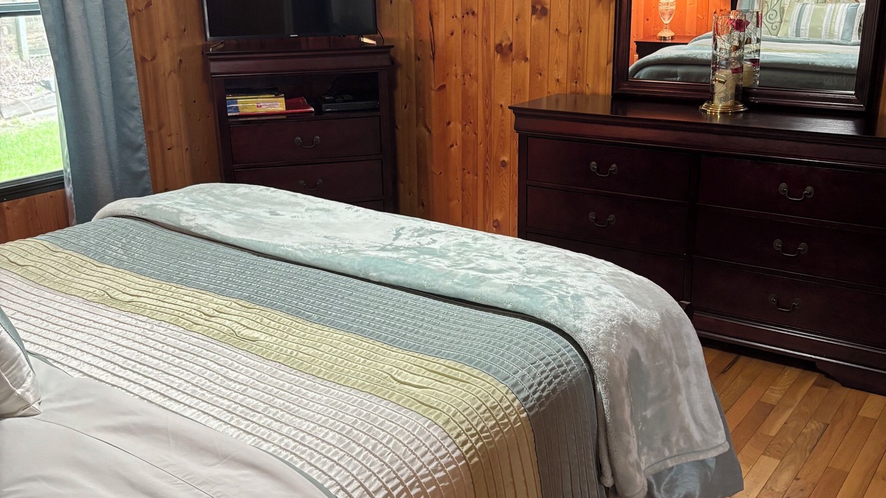 Photo of Bedroom in Clanton