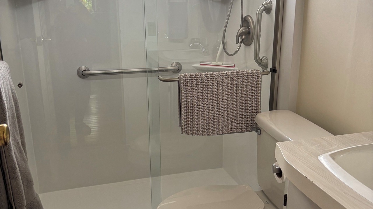 Photo of Bathroom in Clanton