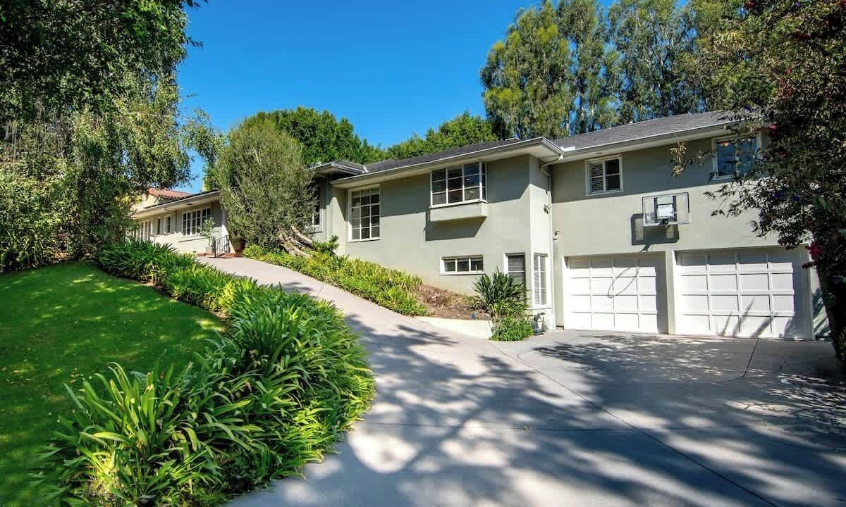 Photo of Outdoor in Holmby Hills