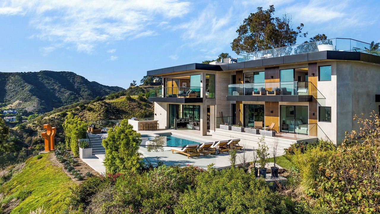 Photo of Outdoor in Beverly Hills