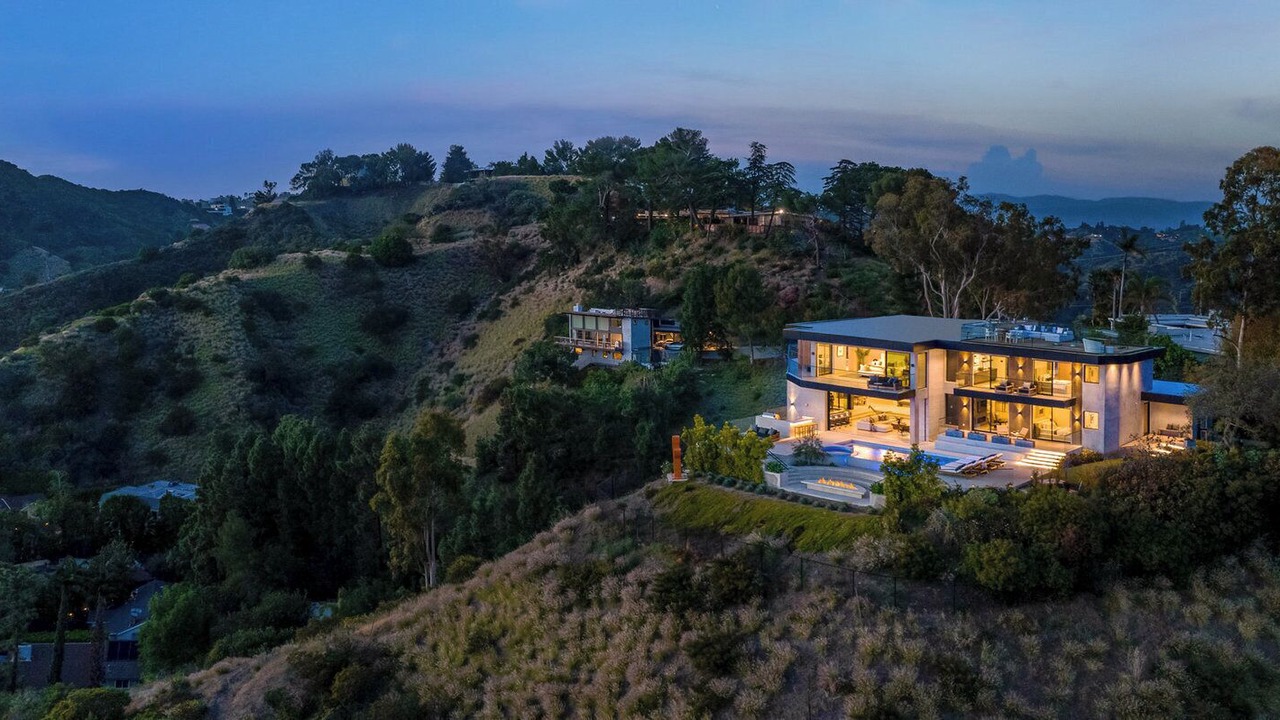Photo of Outdoor in Beverly Hills
