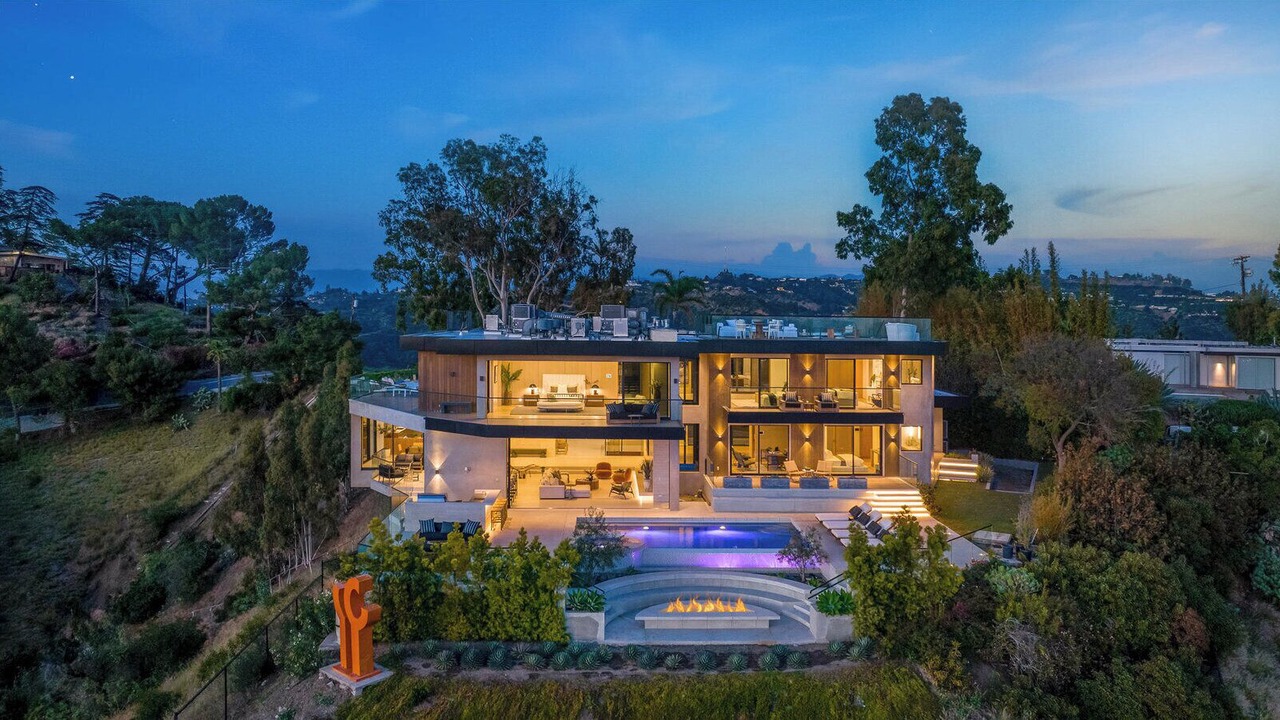 Photo of Outdoor in Beverly Hills