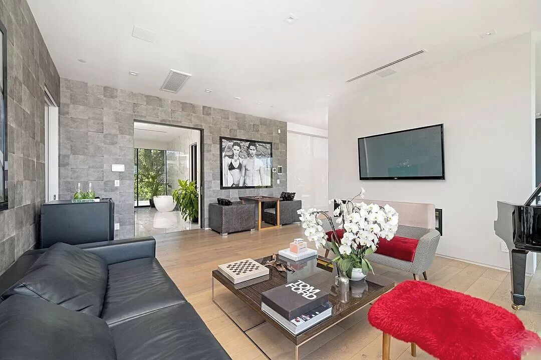 Photo of Livingroom in The Flats