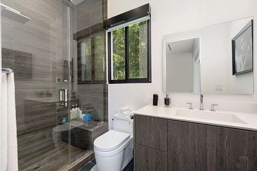 Photo of Bathroom in The Flats