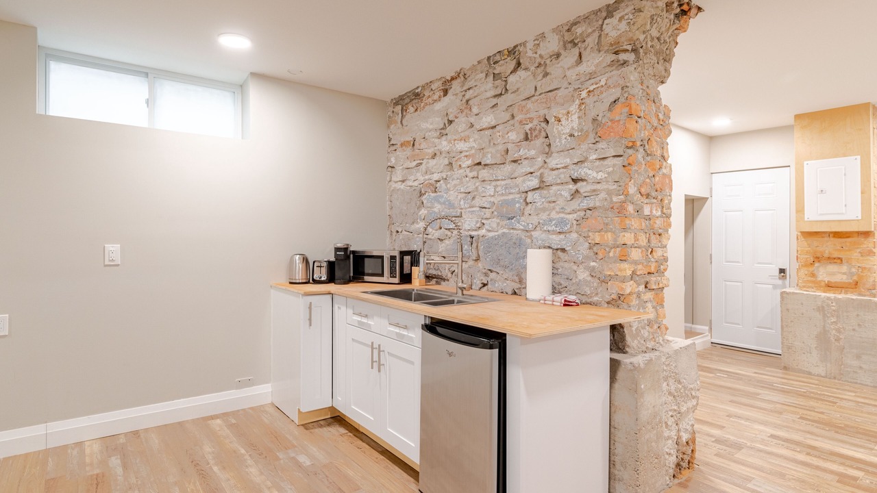 Photo of Kitchen in Mount Hope Huron Park