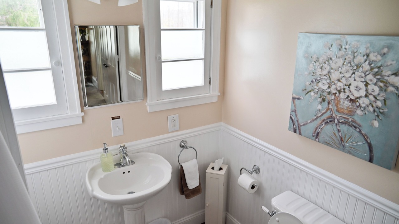 Photo of Bathroom in Naples