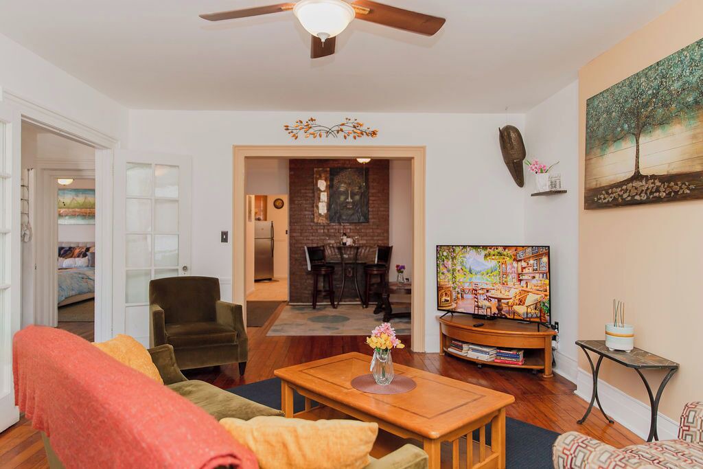 Photo of Livingroom in Jersey City