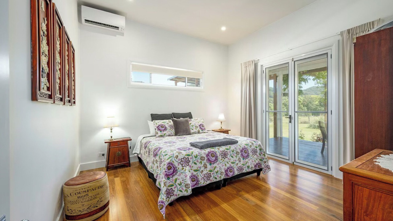 Photo of Bedroom in Middle Pocket