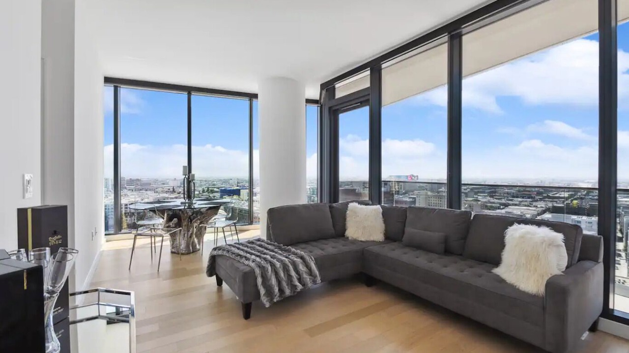 Photo of Livingroom in Downey