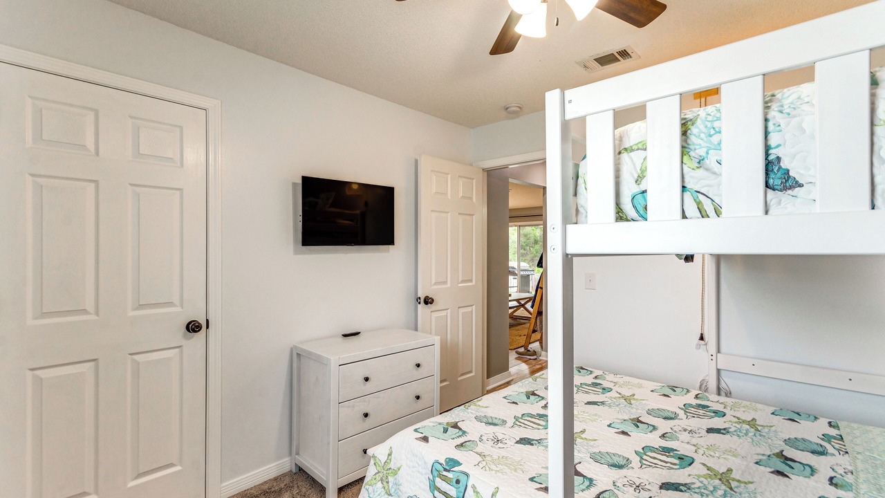 Photo of Bedroom in Ono Island