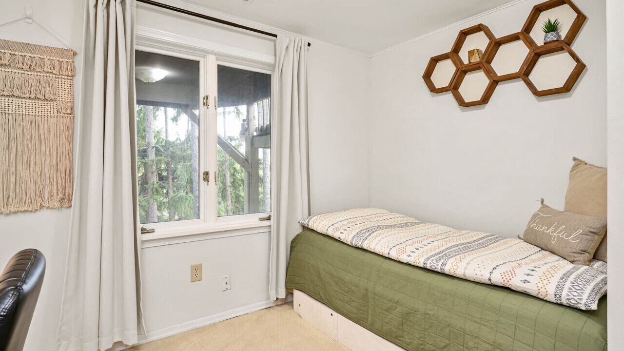Photo of Bedroom in Canandaigua