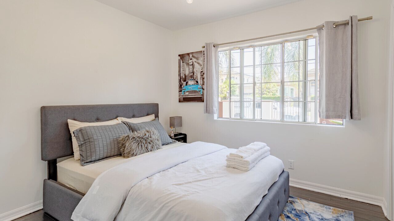 Photo of Bedroom in North Hollywood
