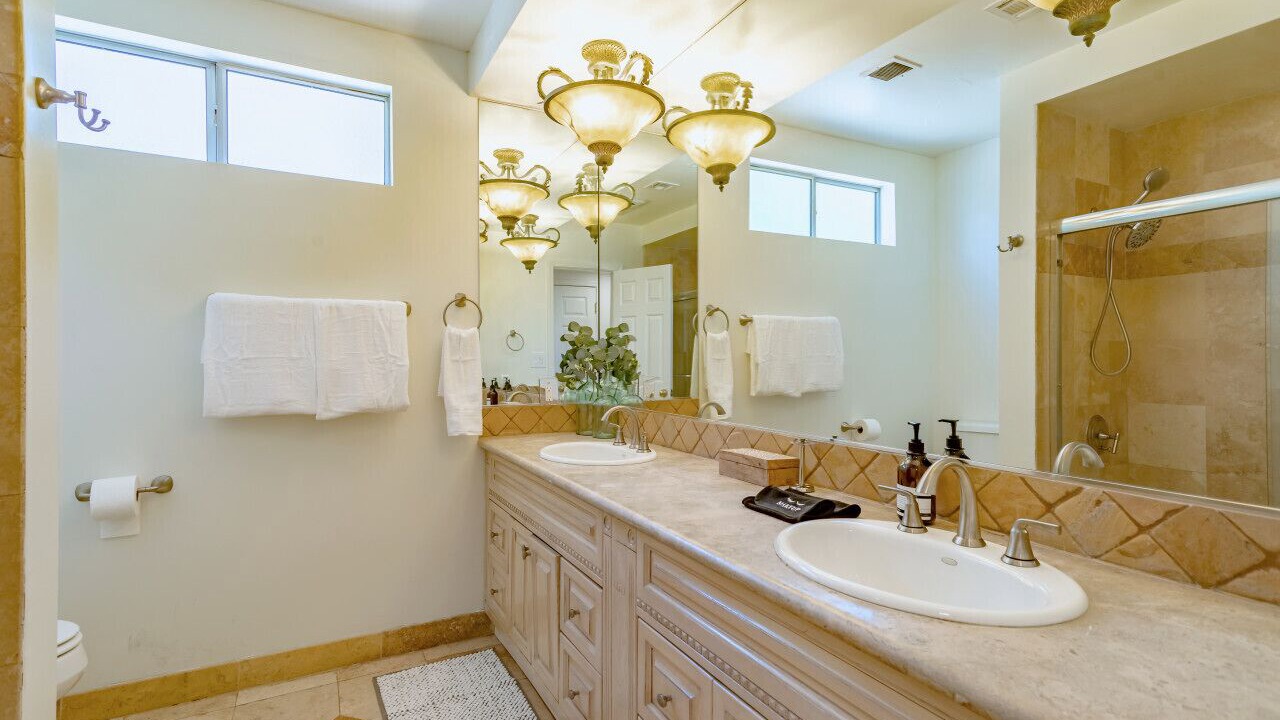 Photo of Bathroom in North Hollywood