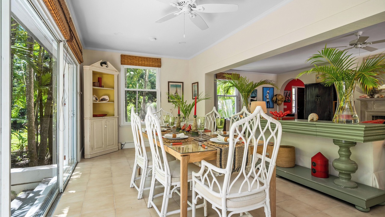 Photo of Bedroom in Lyford Cay