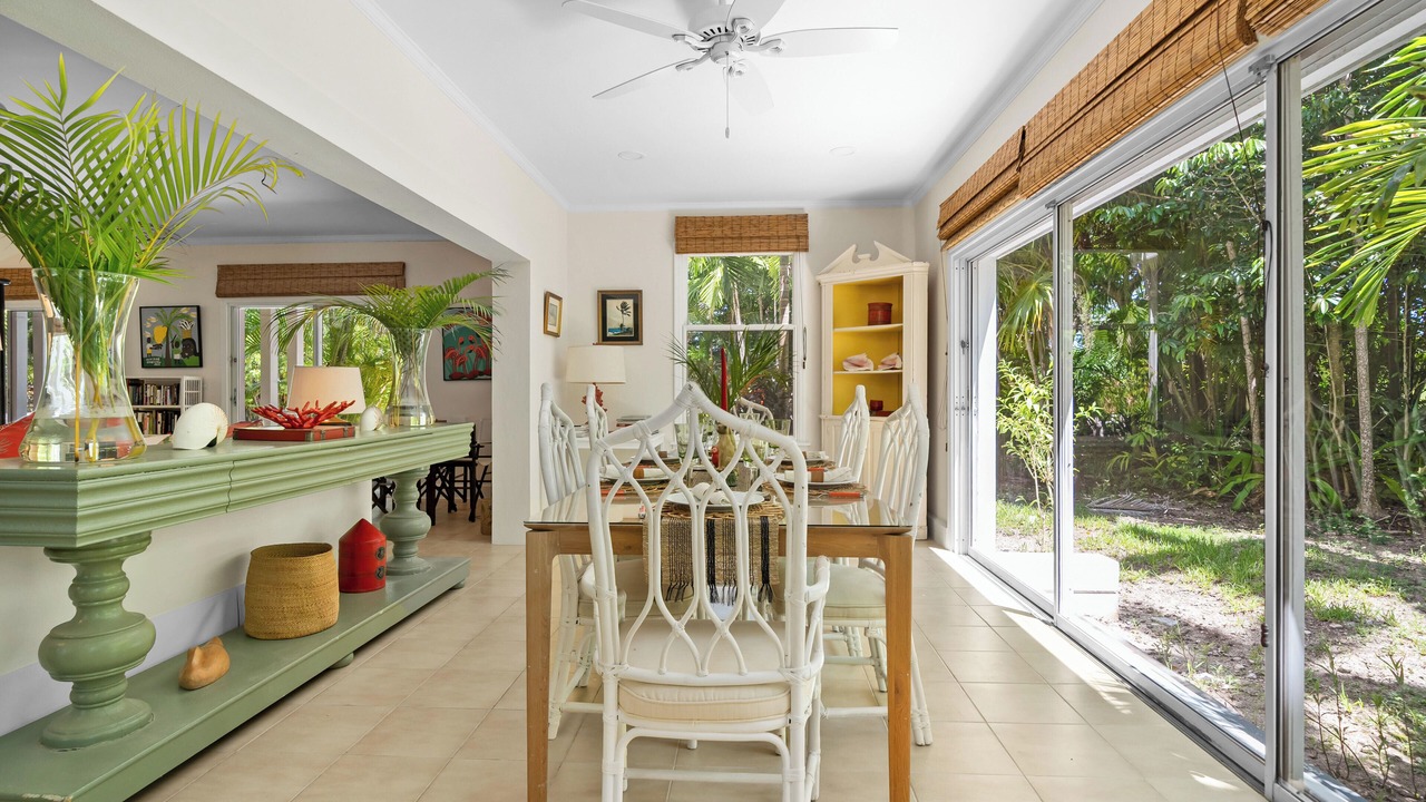 Photo of Bedroom in Lyford Cay