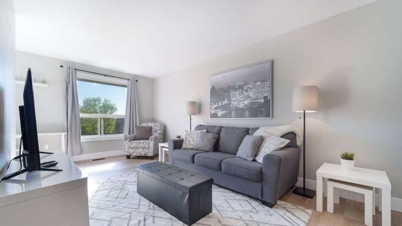 Photo of Livingroom in Kitchener