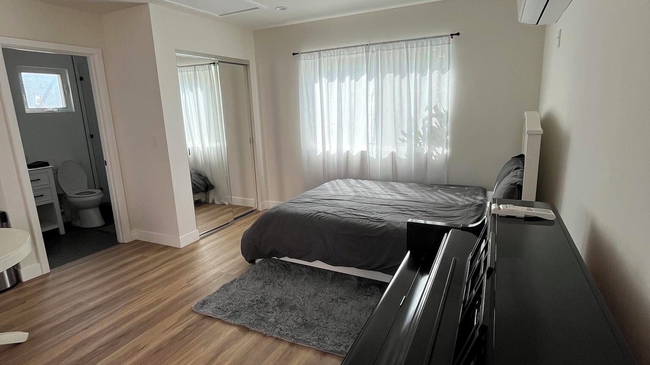 Photo of Bedroom in Miracle Mile