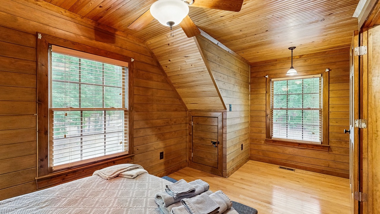 Photo of Bedroom in Wise