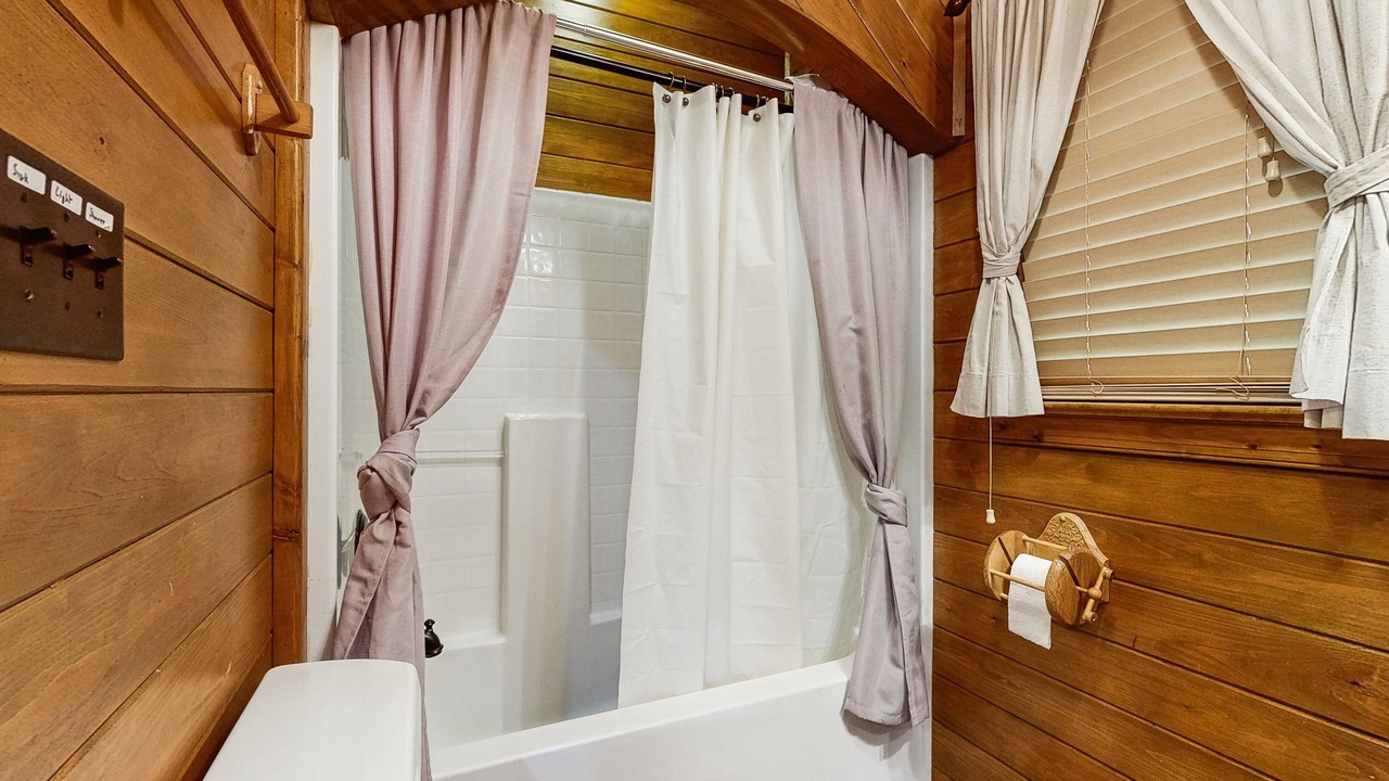 Photo of Bathroom in Wise