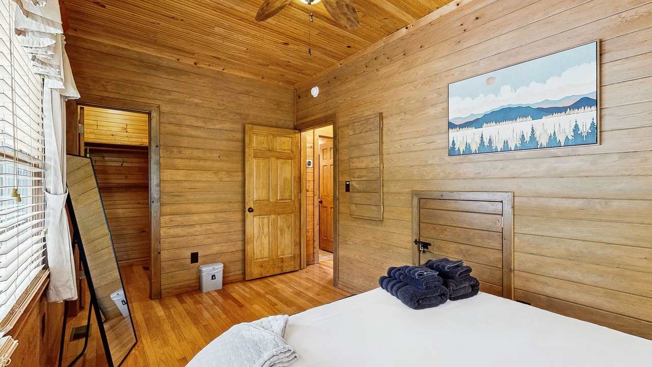 Photo of Bedroom in Wise