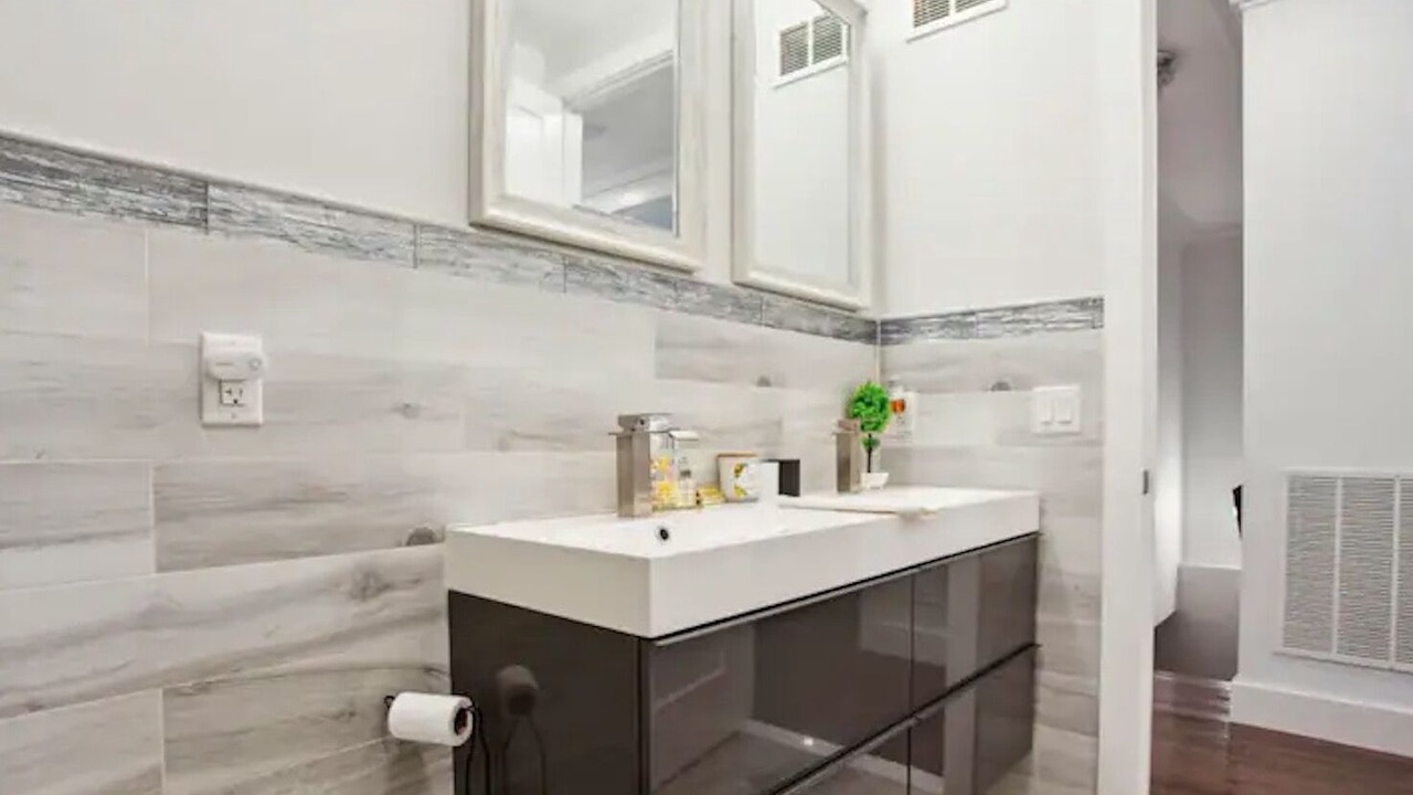 Photo of Bathroom in Marion