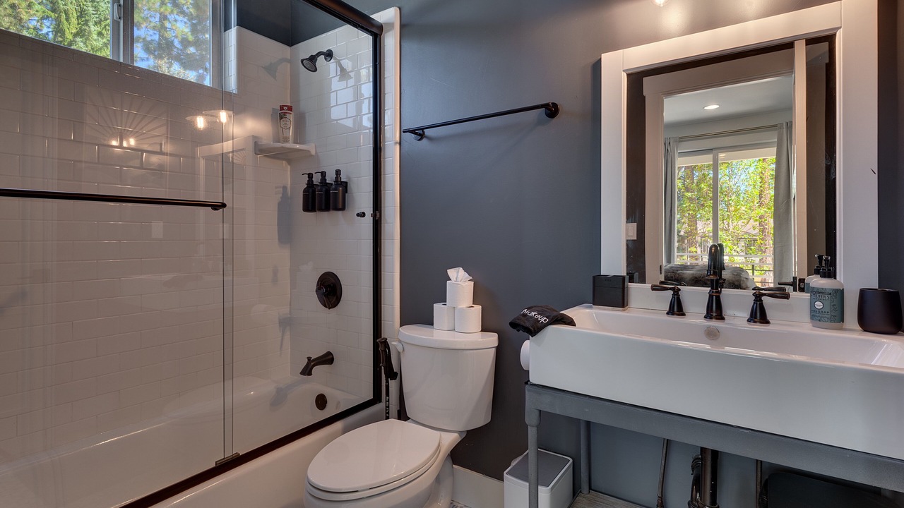 Photo of Bathroom in Lower Kingsbury