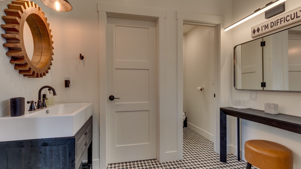 Photo of Bathroom in Lower Kingsbury