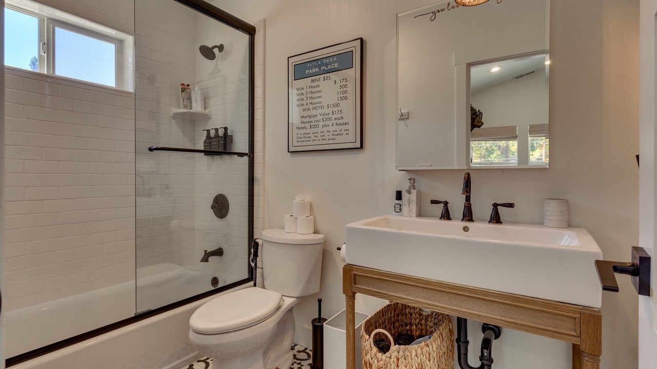 Photo of Bathroom in Lower Kingsbury