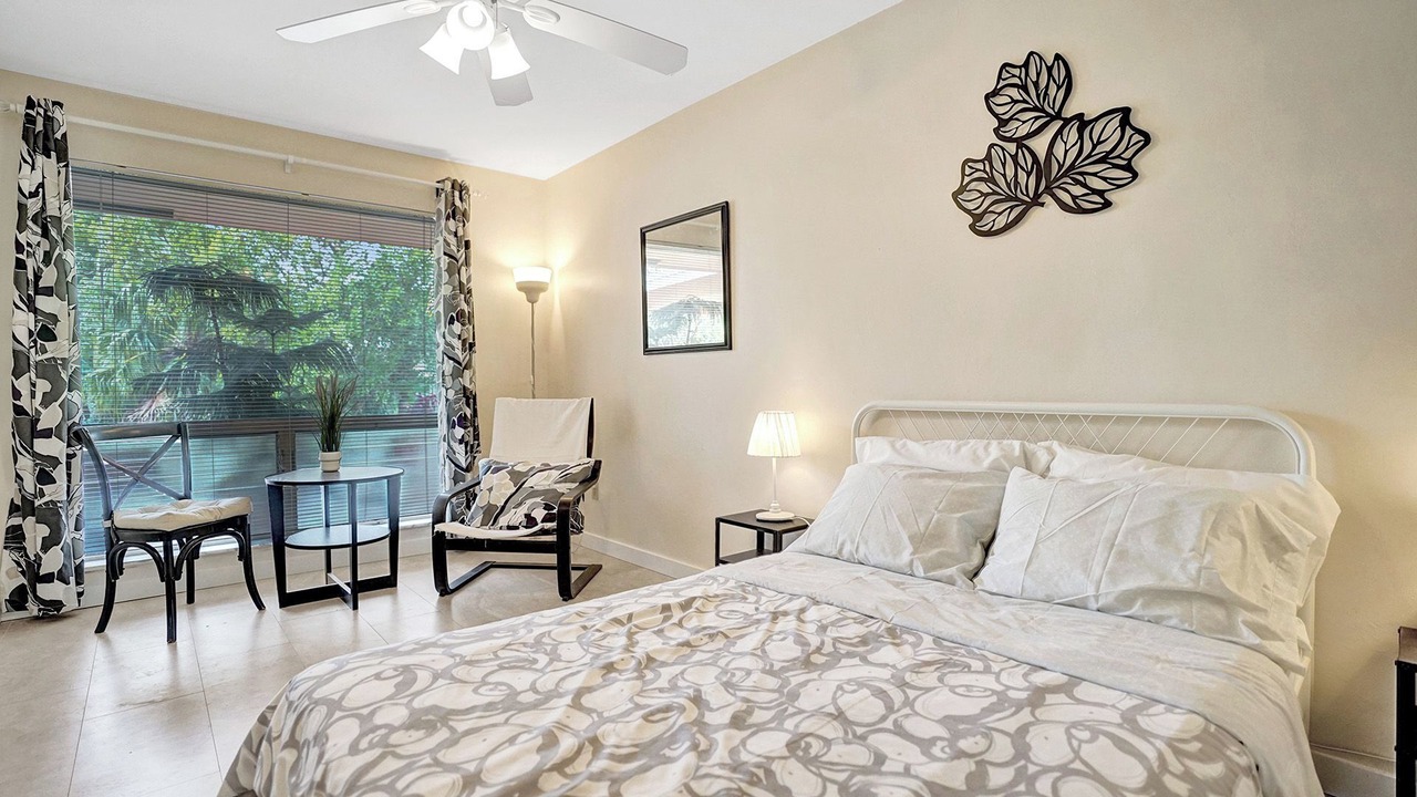 Photo of Bedroom in Imperial Point