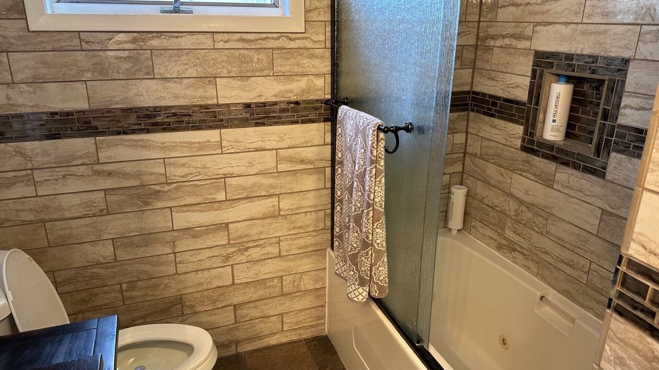 Photo of Bathroom in Lake Erie Beach