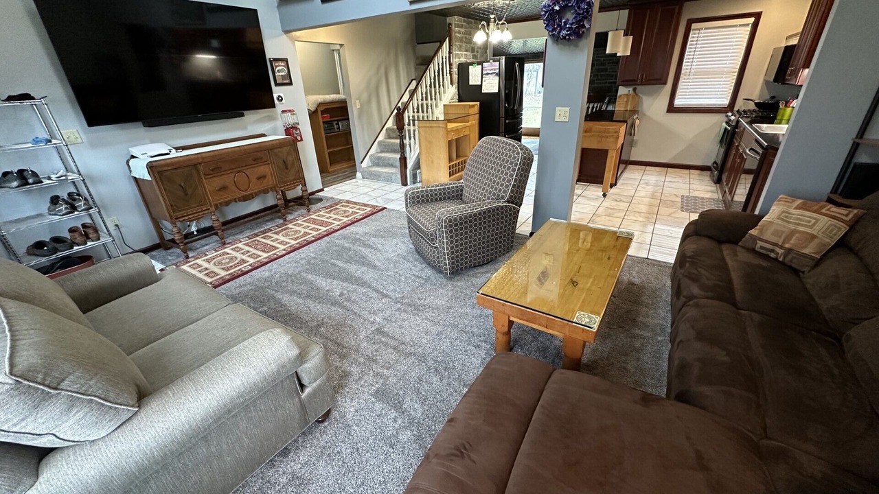 Photo of Livingroom in Lake Erie Beach