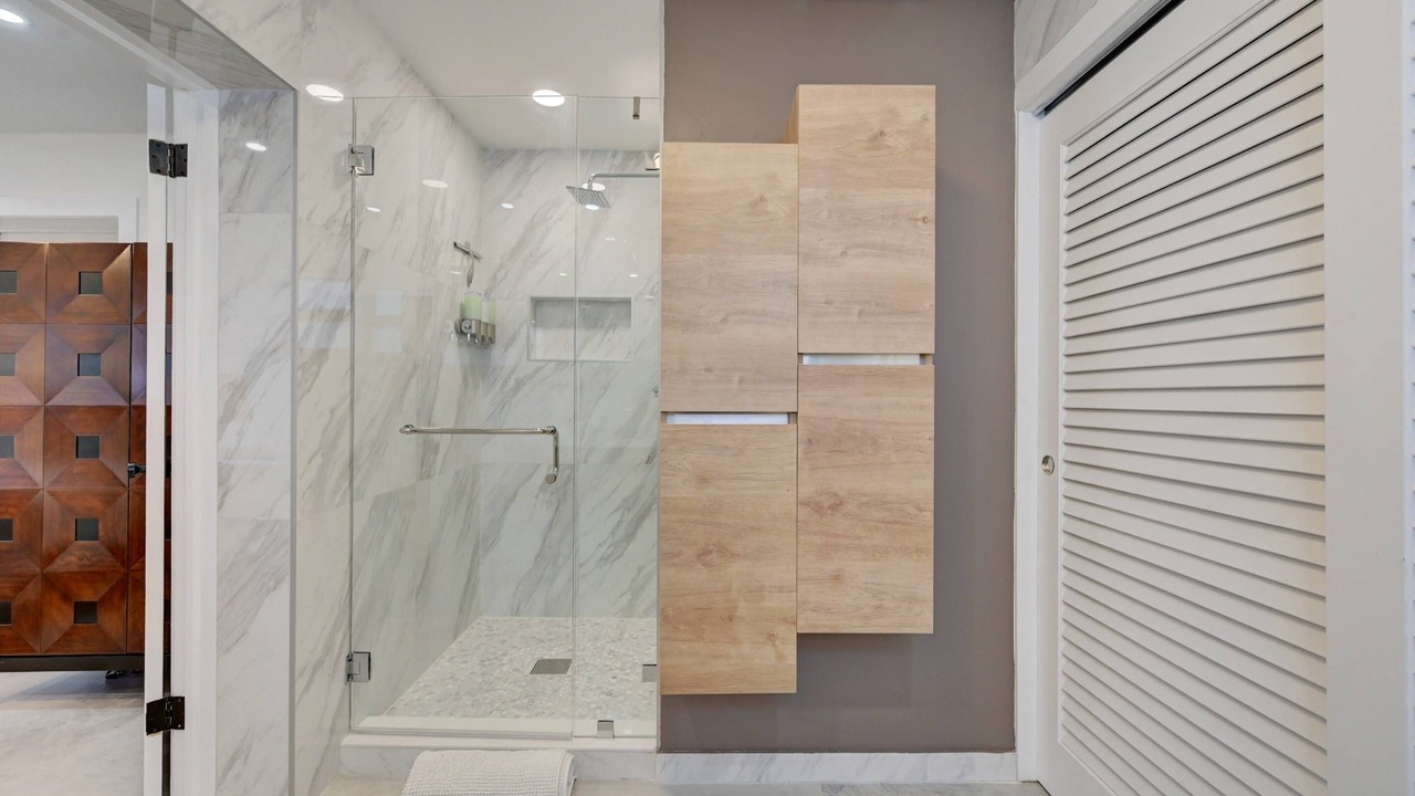 Photo of Bathroom in North Andrews Gardens