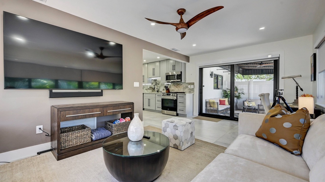Photo of Livingroom in North Andrews Gardens