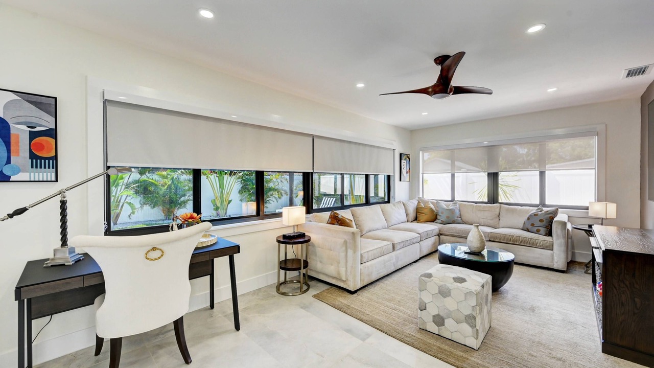 Photo of Livingroom in North Andrews Gardens
