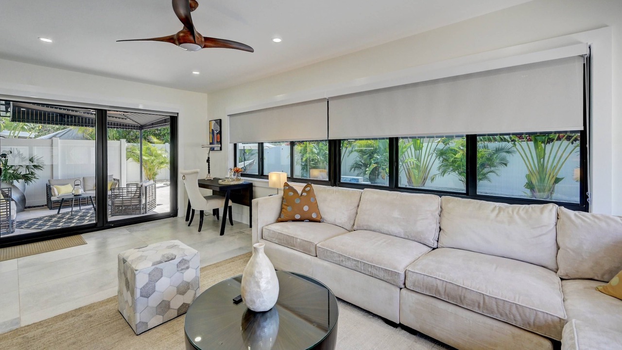 Photo of Livingroom in North Andrews Gardens
