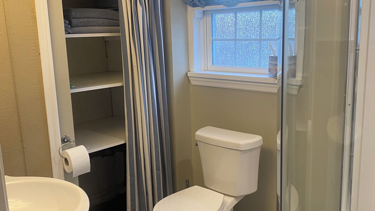 Photo of Bathroom in Angola on the Lake
