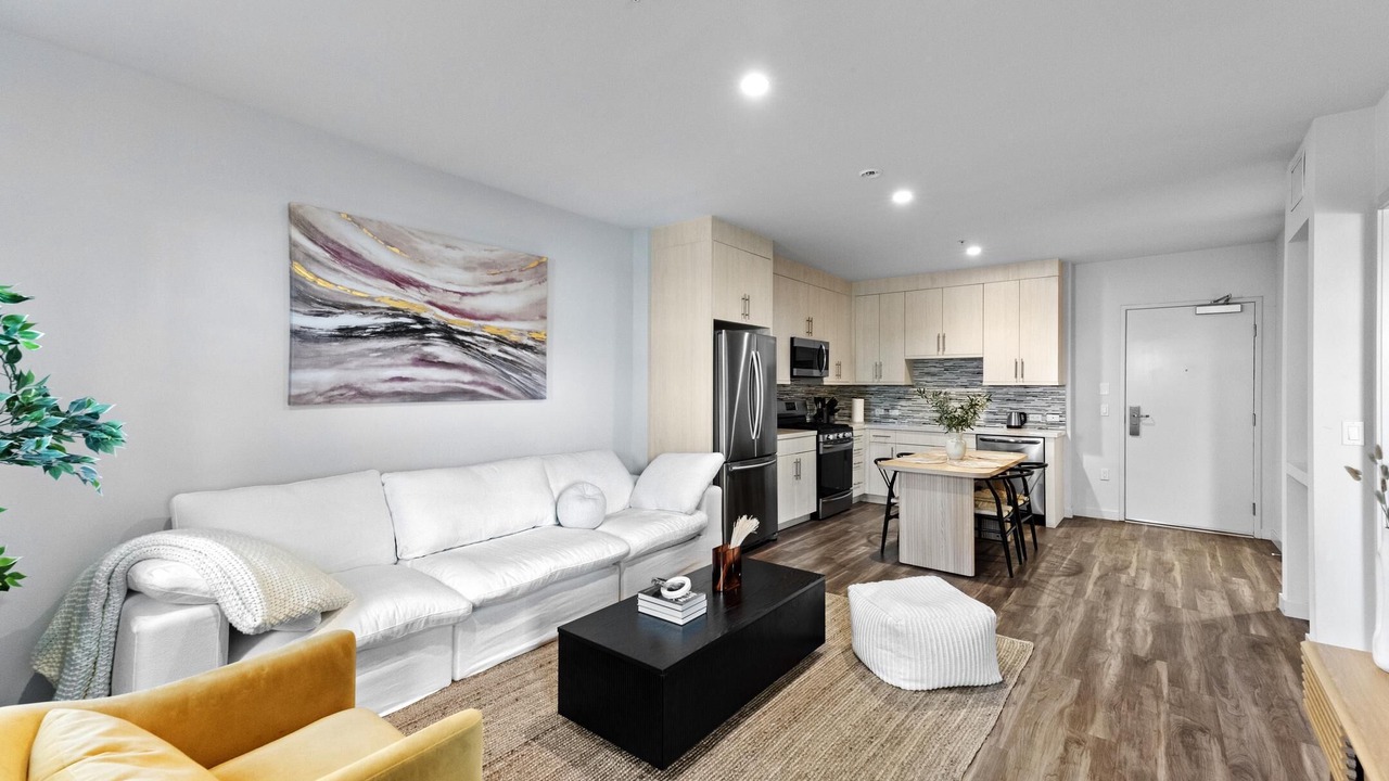 Photo of Livingroom in Melrose